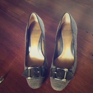 Size 6, 3” heels in brown tweed